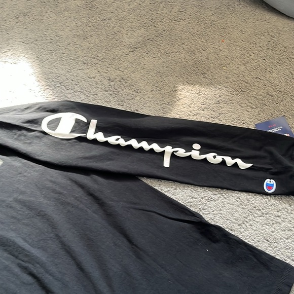 Men’s champion long sleeve tees - Picture 5 of 9